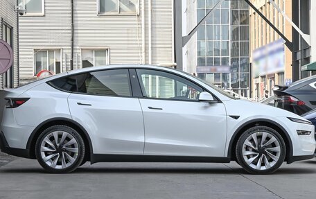 Tesla Model Y I, 2025 год, 7 790 000 рублей, 6 фотография