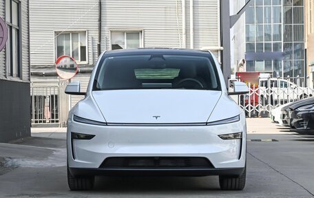 Tesla Model Y I, 2025 год, 7 790 000 рублей, 8 фотография