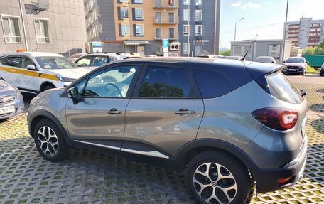 Renault Kaptur I рестайлинг, 2018 год, 1 500 000 рублей, 5 фотография