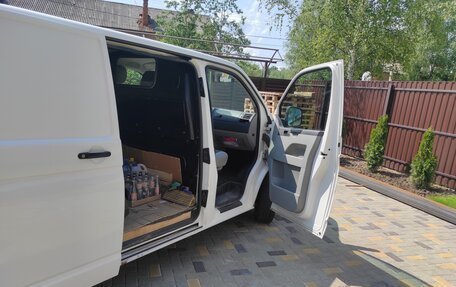 Volkswagen Transporter T5 рестайлинг, 2015 год, 1 720 000 рублей, 5 фотография