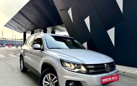 Volkswagen Tiguan I, 2011 год, 1 245 000 рублей, 4 фотография