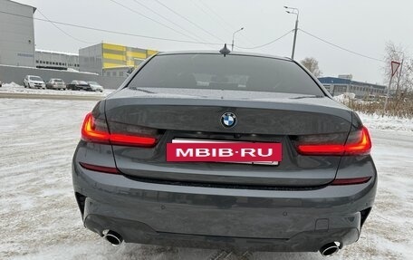 BMW 3 серия, 2019 год, 3 850 000 рублей, 19 фотография