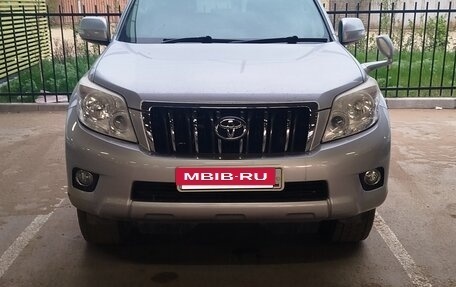 Toyota Land Cruiser Prado 150 рестайлинг 2, 2013 год, 3 450 000 рублей, 9 фотография