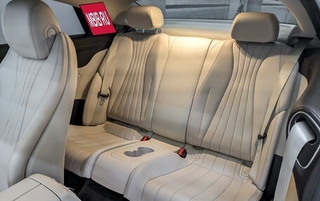 Mercedes-Benz E-Класс, 2019 год, 4 450 000 рублей, 12 фотография