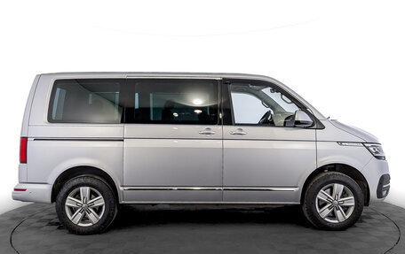 Volkswagen Multivan T6 рестайлинг, 2021 год, 8 000 000 рублей, 4 фотография