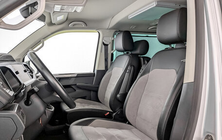 Volkswagen Multivan T6 рестайлинг, 2021 год, 8 000 000 рублей, 21 фотография
