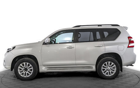 Toyota Land Cruiser Prado 150 рестайлинг 2, 2017 год, 4 190 000 рублей, 8 фотография