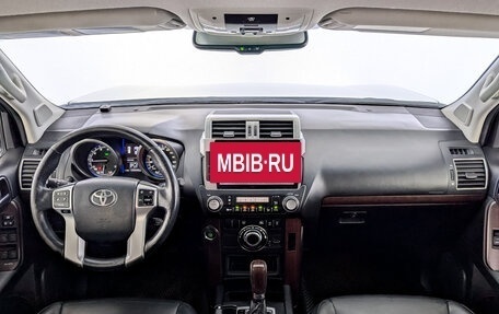 Toyota Land Cruiser Prado 150 рестайлинг 2, 2017 год, 4 190 000 рублей, 14 фотография
