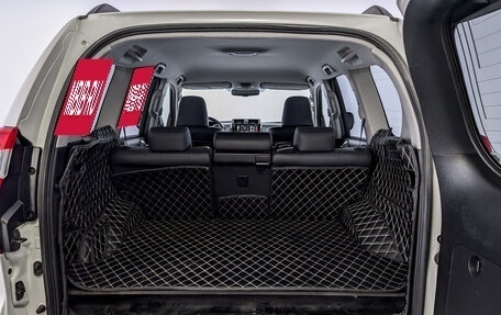 Toyota Land Cruiser Prado 150 рестайлинг 2, 2017 год, 4 190 000 рублей, 10 фотография