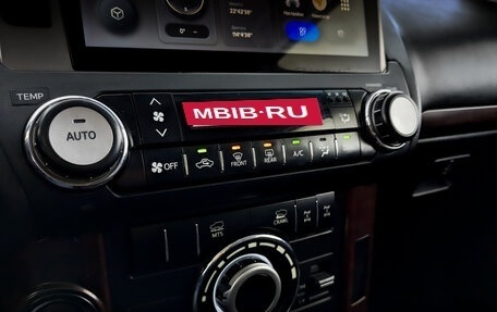 Toyota Land Cruiser Prado 150 рестайлинг 2, 2017 год, 4 190 000 рублей, 28 фотография