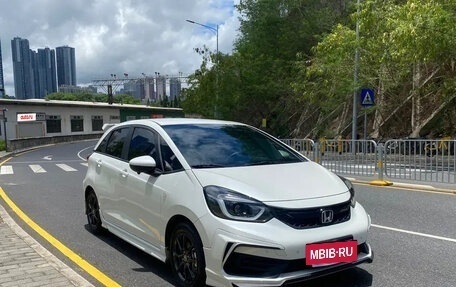 Honda Fit, 2024 год, 1 400 055 рублей, 3 фотография