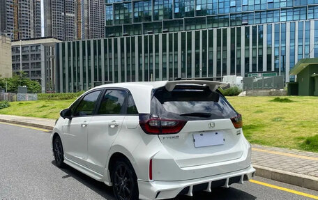 Honda Fit, 2024 год, 1 400 055 рублей, 6 фотография