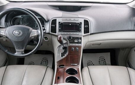 Toyota Venza I, 2010 год, 1 899 000 рублей, 11 фотография