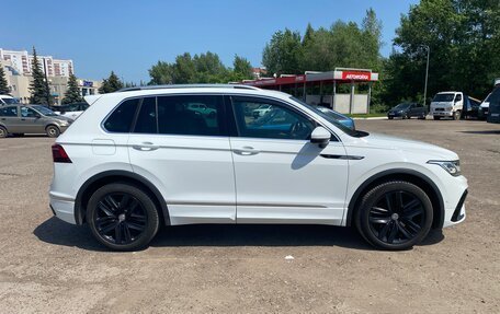 Volkswagen Tiguan II, 2021 год, 3 900 000 рублей, 3 фотография