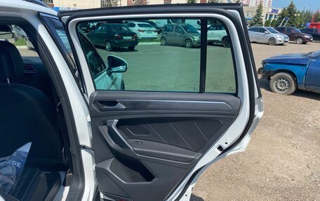 Volkswagen Tiguan II, 2021 год, 3 900 000 рублей, 11 фотография
