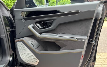 Lamborghini Urus I, 2025 год, 49 900 000 рублей, 27 фотография