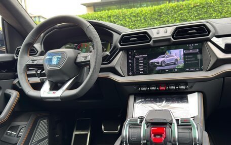 Lamborghini Urus I, 2025 год, 49 900 000 рублей, 40 фотография