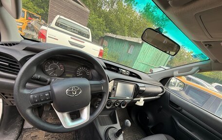 Toyota Hilux VIII, 2022 год, 5 600 000 рублей, 11 фотография
