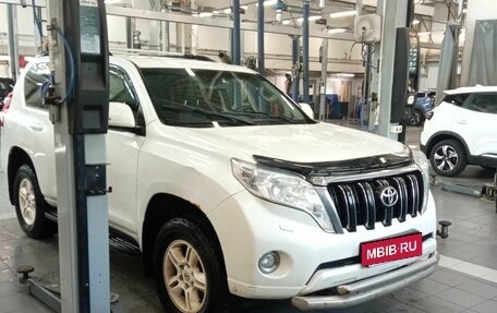 Toyota Land Cruiser Prado 150 рестайлинг 2, 2014 год, 2 166 000 рублей, 2 фотография