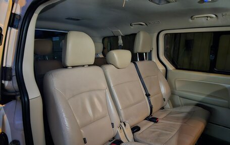 Hyundai H-1 II рестайлинг, 2016 год, 2 200 000 рублей, 6 фотография