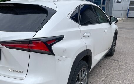 Lexus NX I, 2019 год, 2 350 000 рублей, 3 фотография