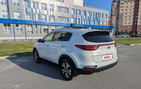 KIA Sportage IV рестайлинг, 2020 год, 2 450 000 рублей, 8 фотография