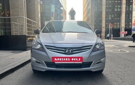 Hyundai Solaris II рестайлинг, 2015 год, 920 000 рублей, 10 фотография