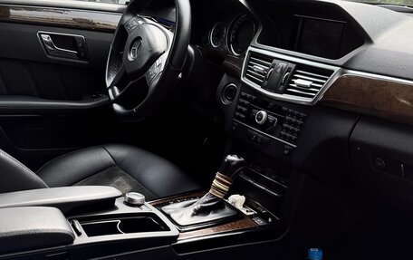 Mercedes-Benz E-Класс, 2010 год, 1 500 000 рублей, 8 фотография