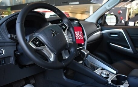 Mitsubishi Montero Sport, 2023 год, 6 150 000 рублей, 17 фотография