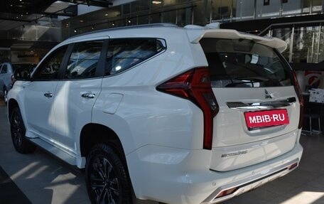 Mitsubishi Montero Sport, 2023 год, 6 150 000 рублей, 6 фотография