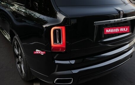 Rolls-Royce Cullinan, 2023 год, 42 500 000 рублей, 3 фотография