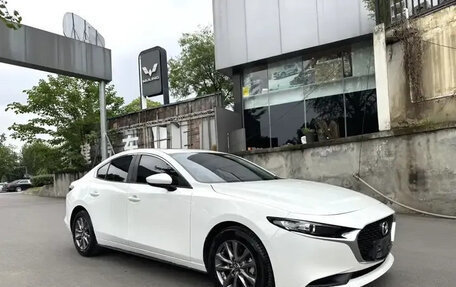 Mazda 3, 2021 год, 1 590 000 рублей, 3 фотография