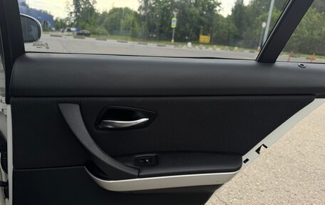 BMW 3 серия, 2011 год, 790 000 рублей, 21 фотография