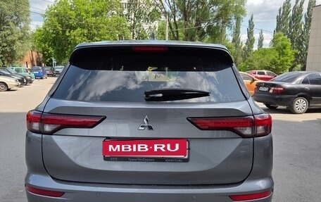 Mitsubishi Outlander, 2021 год, 2 900 000 рублей, 5 фотография