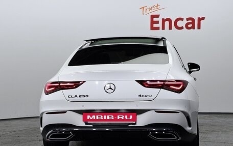 Mercedes-Benz CLA, 2022 год, 3 000 000 рублей, 4 фотография