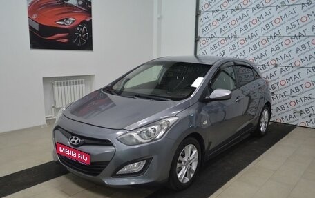 Hyundai i30 II рестайлинг, 2012 год, 1 099 000 рублей, 1 фотография