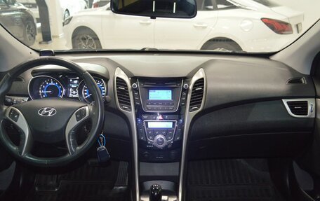 Hyundai i30 II рестайлинг, 2012 год, 1 099 000 рублей, 30 фотография