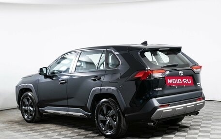 Toyota RAV4, 2023 год, 3 790 000 рублей, 7 фотография