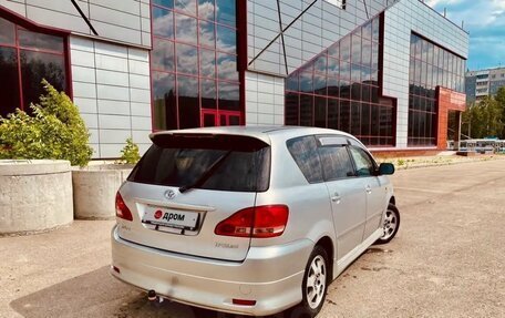 Toyota Ipsum II, 2002 год, 790 000 рублей, 3 фотография