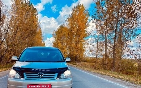 Toyota Ipsum II, 2002 год, 790 000 рублей, 2 фотография