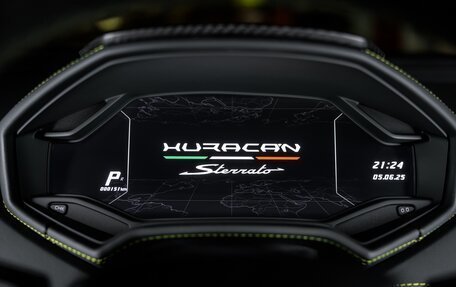 Lamborghini Huracán, 2024 год, 45 000 000 рублей, 24 фотография