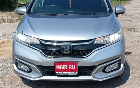 Honda Fit III, 2019 год, 1 500 000 рублей, 1 фотография