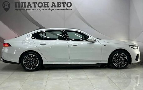 BMW 5 серия, 2024 год, 8 899 000 рублей, 6 фотография