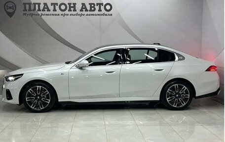 BMW 5 серия, 2024 год, 8 899 000 рублей, 12 фотография