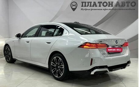 BMW 5 серия, 2024 год, 8 899 000 рублей, 11 фотография