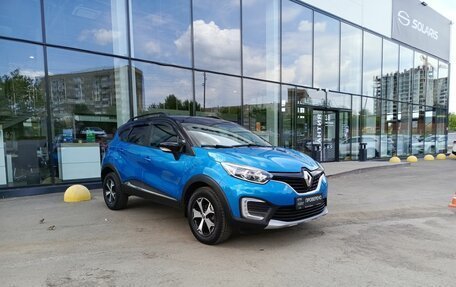Renault Kaptur I рестайлинг, 2018 год, 1 398 000 рублей, 3 фотография