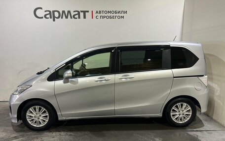 Honda Freed I, 2015 год, 1 250 000 рублей, 4 фотография
