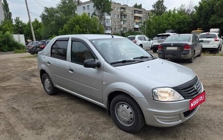 Renault Logan I, 2015 год, 395 000 рублей, 2 фотография