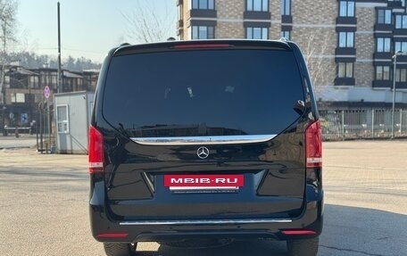 Mercedes-Benz V-Класс, 2017 год, 5 200 000 рублей, 4 фотография