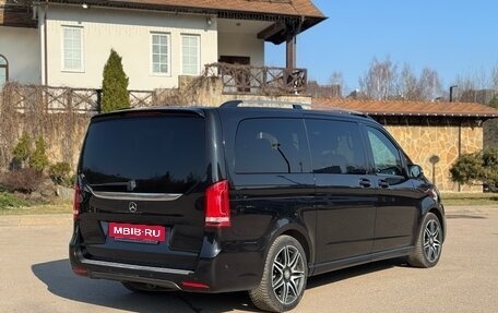 Mercedes-Benz V-Класс, 2017 год, 5 200 000 рублей, 3 фотография